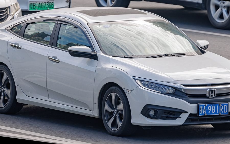 2021 Honda Civic LX 1.6 in Clear White, photo 1 of 4