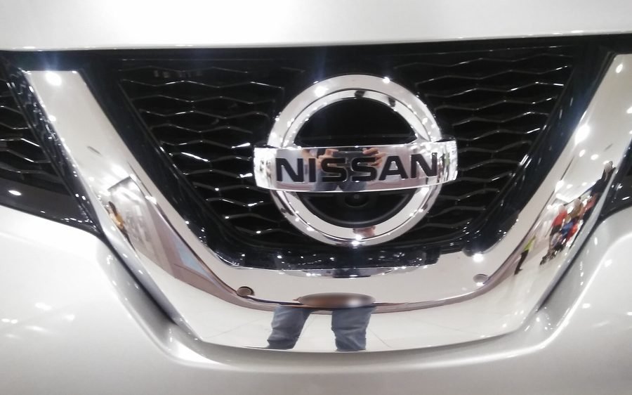 2022 Nissan X-Trail SE 2.5 in Silky Silver, photo 2 of 4